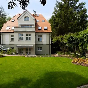 https://willa-szwarc-by-elite-apartments.sopothotels.com