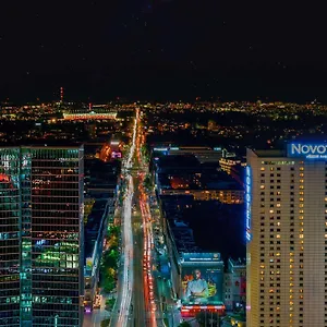 novotel-warszawa-centrum.warsawhotelspoland.com/