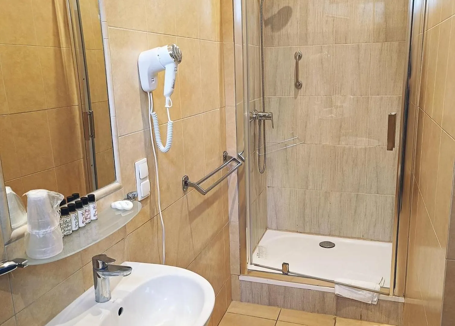 Hotel Vistula クラクフ 3*,